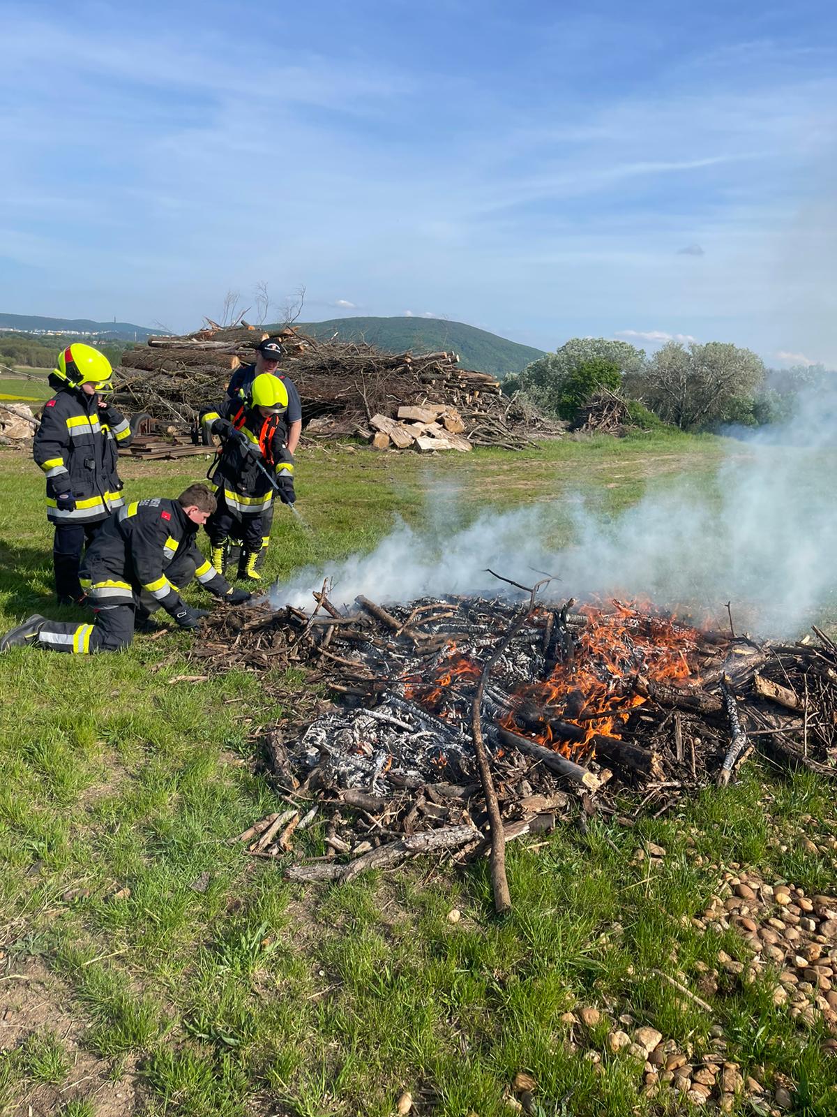 “Früh übt sich” – Action für die Feuerwehrjugend